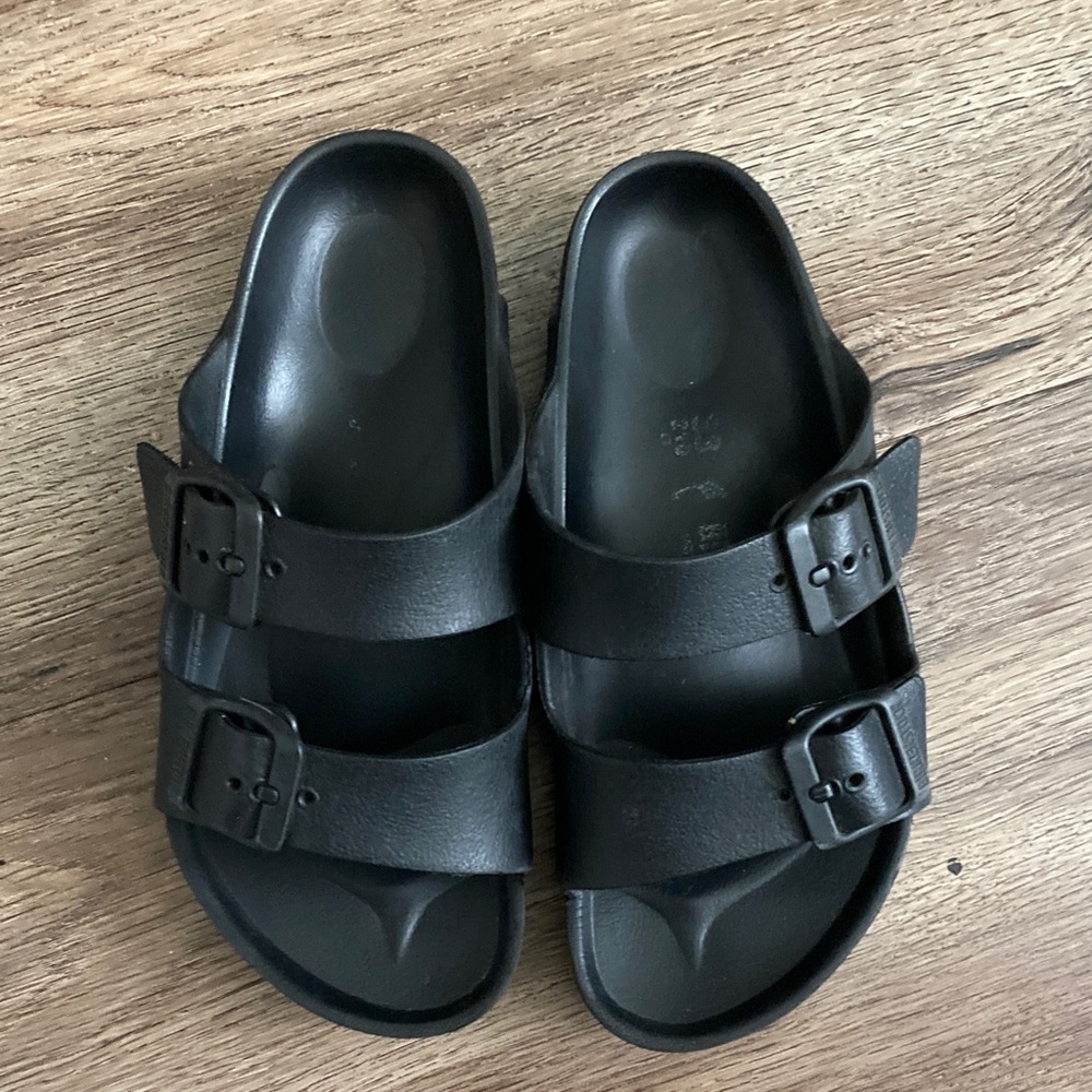 Birkenstock Black Buckle Sandals Sz 2